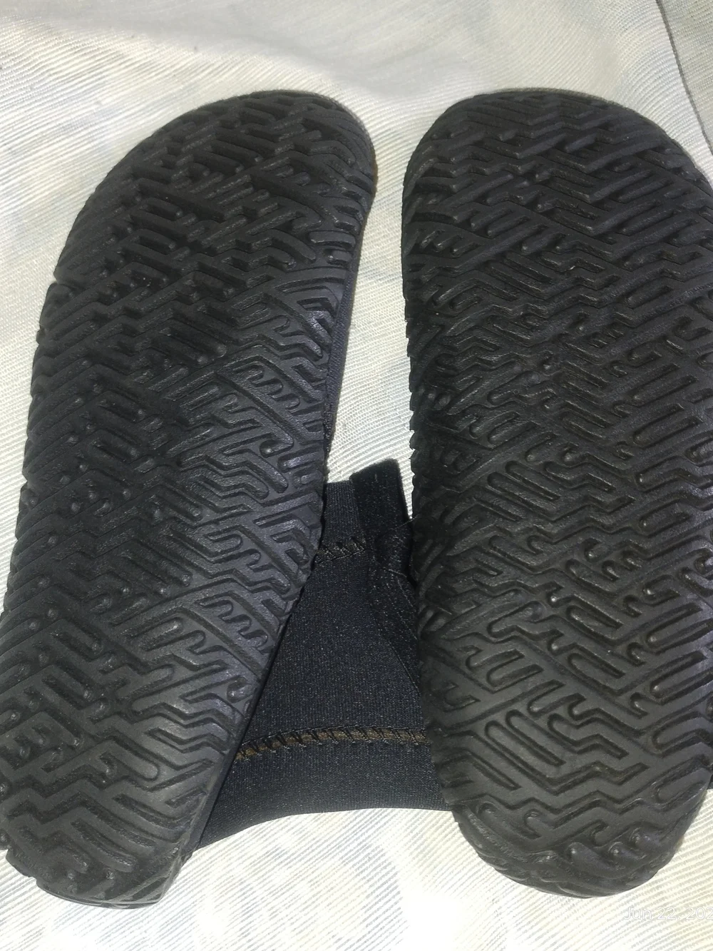 Aqua Lung Kid Size 3 Black Neoprene Water Boots with Blue Lining